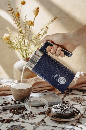 AD 4494 dark blue Spieniacz do mleka - spienianie i podgrzewanie (latte i cappucino)