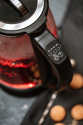 CR 1290 black Czajnik szklany 2,0 l z zaparzaczem oraz regulacją temp.