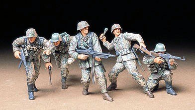 Model plastikowy zestaw żołnierzy german front line infantrymen