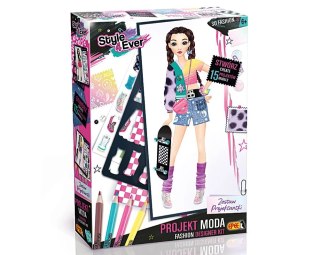 Zestaw kreatywny projekt moda projektantki - stylizacje na co dzień