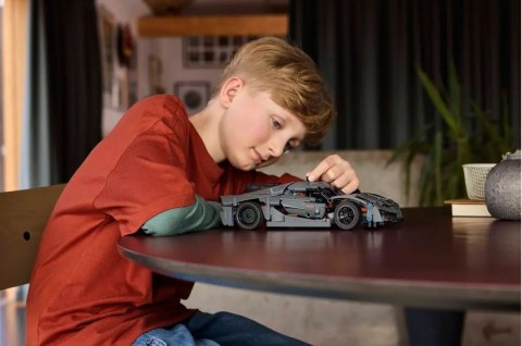 Klocki technic 42173 szary hipersamochód koenigsegg jesko absolut