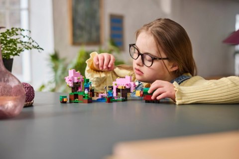 Klocki minecraft 21260 wiśniowy ogród