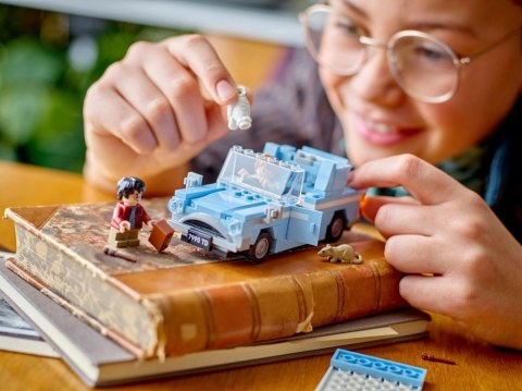 Klocki harry potter 76424 latający ford anglia