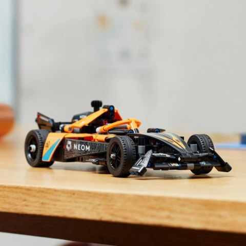 Klocki technic 42169 neom mclaren formula e race car
