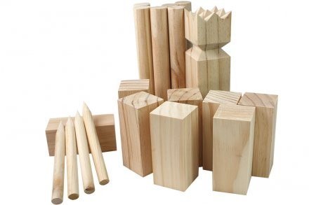 Gra kubb w kartonowym opakowaniu