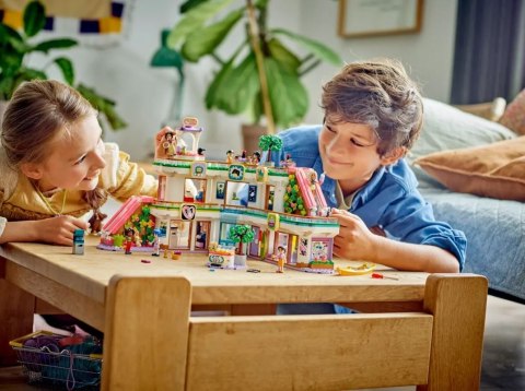 Klocki friends 42604 centrum handlowe w heartlake city