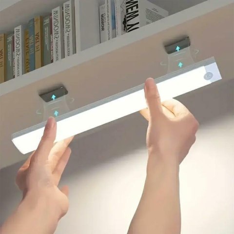 ZD160 Lampka led z czujnikiem ruchu zimna biała