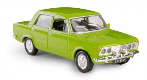 Pojazd prl fiat 125p zielony