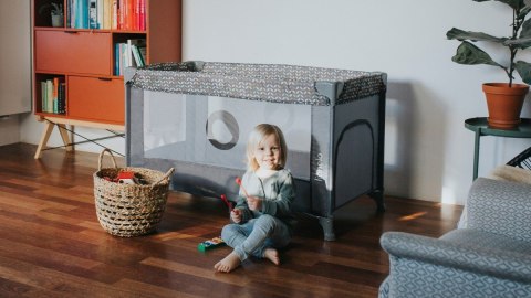 Łóżeczko turystyczne stefi grey concrete multicolor