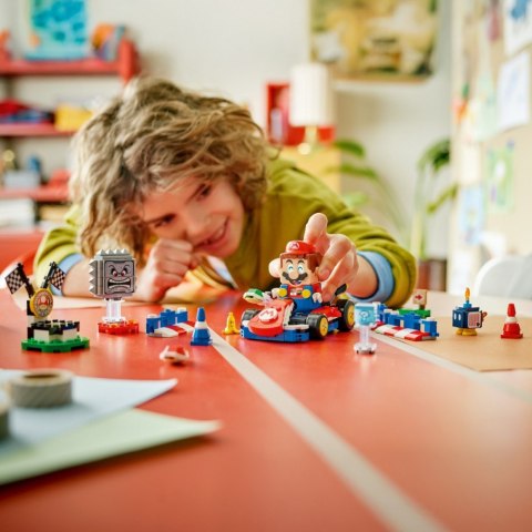 Klocki super mario 72043 mario kart - interaktywna figurka lego mario i standard kart